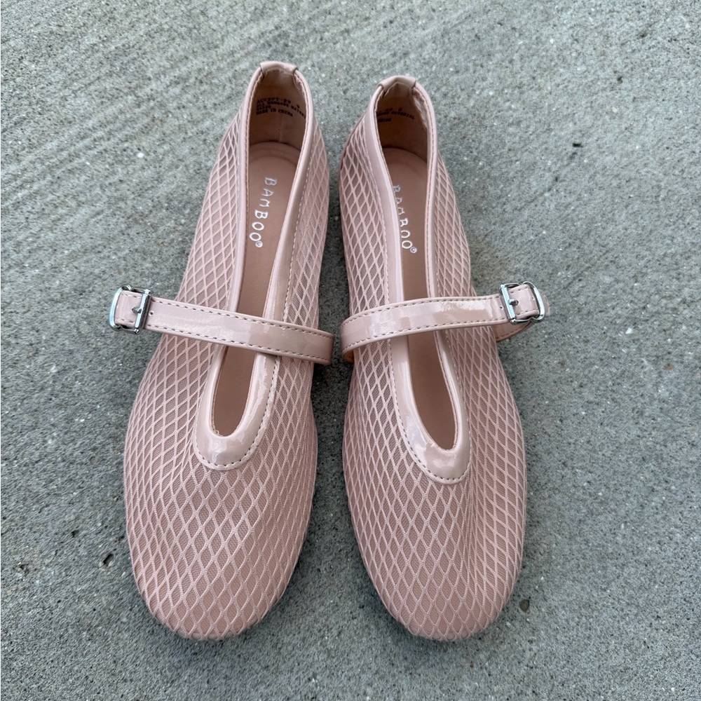 BAMBOO Women's Nude Mesh Flats